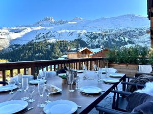 Les Chalets A11 Meribel, spacious family duplex, 100m from ski lift Les Chalets