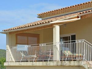 Villas Attractive Villa in Saint Laurent de Carnols with Pool : photos des chambres