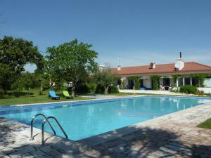 obrázek - Attached quaint Farmhouse in Montemor o Novo with Swimming Pool