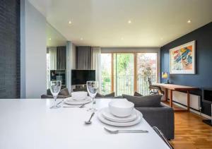 Boutique London Flat near Tower Bridge and Tube - Pass the Keys