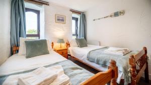 Pair of Cornish Holiday Cottages Bude - Sleeps 10