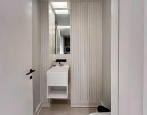 Luxury Garden Apartment at Savoy Insular