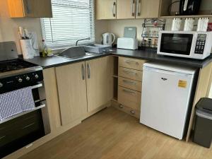 Caravan by the Sea 195