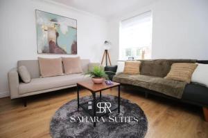 Spacious 5BR City Centre - Ideal for Contractors - Parking
