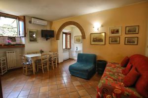 La Torre Nomipesciolini