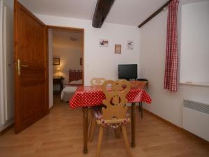 Apartment in Riquewihr with Terrace