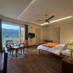 Bella Casa, 3BR Villa Mountain Views & PVT Lawn
