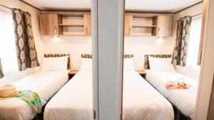 3. Supreme OD 3 Caravan with Decking