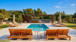 Villa Can Pep Sa Guaita - Curated Design & Outdoor Area 10 minutes from beaches, Calm Area
