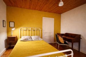 Bright house with terrace and garden