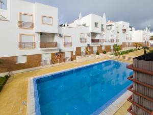 Cabanas Mar T1 by YHA
