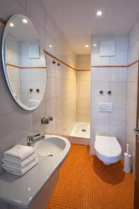 Alpenblick-Apartment mit Pool & Sauna