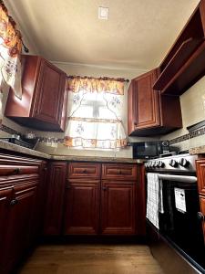 Cozy House Beautiful Cottage 2 min To The Beach