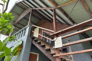 Shats Guesthouse Siargao near Beach