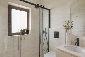 Marina Residences Lassi