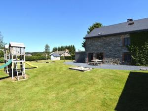 Boutique Holiday Home with Sauna in Tailles