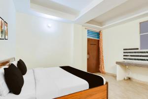 HOTEL O RAJ STAY