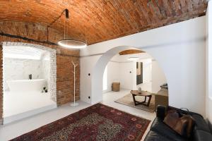 Vaulted Luxury Retreat