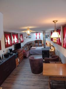 Sur la Somme à bord de la péniche Arche de Noé