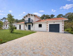 Villa Émeraude - New - Modern - parking - near beach