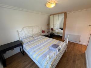 Lovely 2 Bedroom Apartment - London