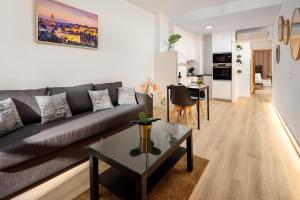 Stylish & Newly Renovated Retreat in Málaga Centre