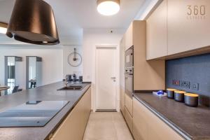 1BR in St Julians Minutes to Beach and Nightlife