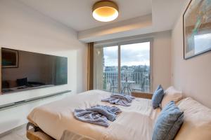 1BR in St Julians Minutes to Beach and Nightlife