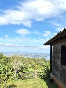 Casa no morro da Borussia com vista para eólicas