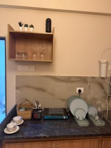 The Cozy Cove , Modern 1BHK near Nipania Indore