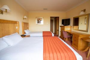 Lakeside International Hotel