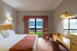 Lakeside International Hotel