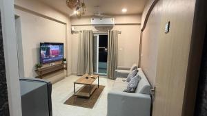 The Regal Roof ,Modern Stay for Families & Couples