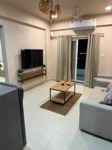 The Regal Roof ,Modern Stay for Families & Couples