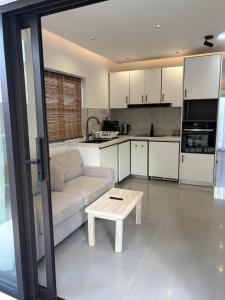 Lux Beach Apartments