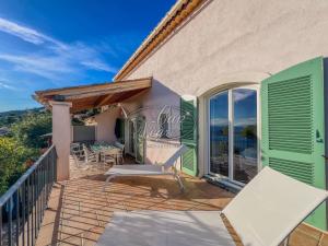 Maison pour 8 personnes classée 3 étoiles avec 2 terrasses vue mer au Canadel