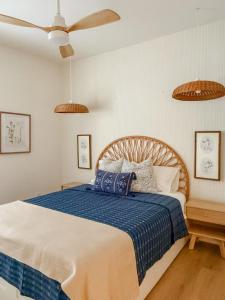 Downtown Indy, Rooftop Deck with Hot Tub, Gym, Bikes, Tesla Charger