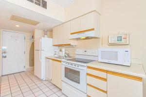 Oceanfront Suite -Near SkyWheel and Pier! Yachtsman 504