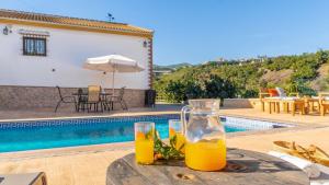 Villa Anamar Benamocarra by Ruralidays