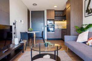 Enjoy Space and Comfort in 2BE in Las Condes