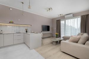 Stylowe Apartamenty z Parkingiem & Balkonem Greeneri Park by Noclegi Renters