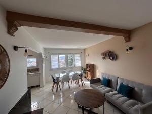 Grand Appartement 3 chambres à Montplaisir