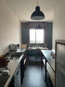 Panoramic penthouse, quiet, metro M1 and parking