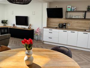 Cosy lodge in beautiful walking and cycling surroundings