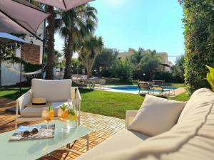 VFH Sicilian Dream Pool Villa by Saggia Orma