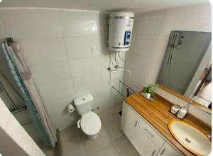 Amplio Apto en Cordón con Garage y Zona de Juegos