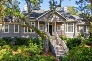 281 Governors Drive