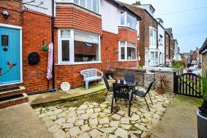 Finest Retreats - Tenby Cottage