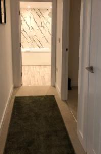 City Centre Penthouse, Free Parking, Sleep 4