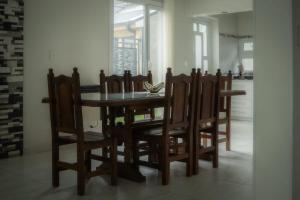 Lujosa Casa Con Cochera y Parrilla En Ushuaia